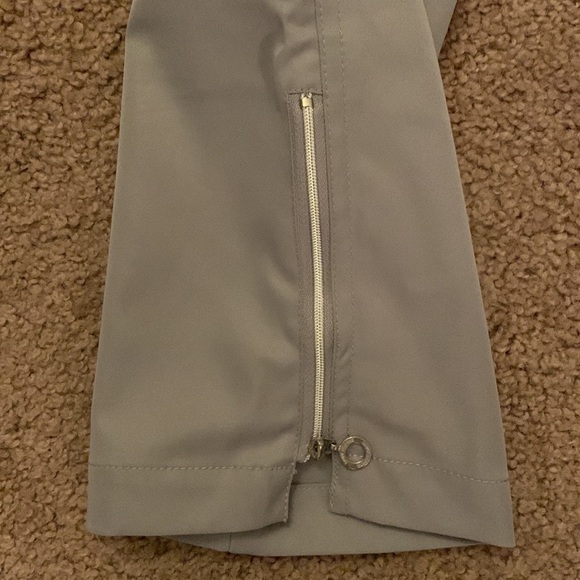 XDS Cropped or Capris Cargo style pants Sz 6 Athletic 5 front pockets zipper leg - Picture 5 of 9